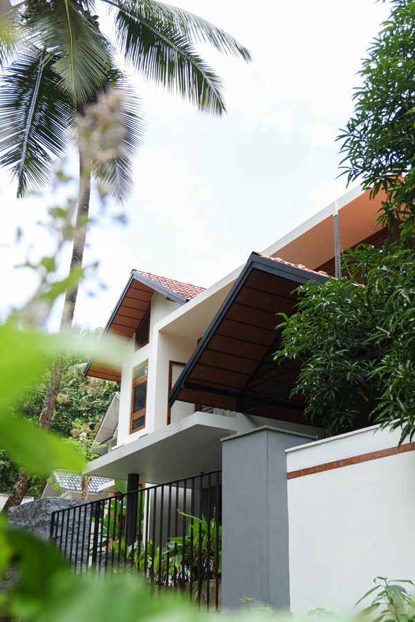 Muhammedkutty — Exterior View, Valluvambram, Kerala